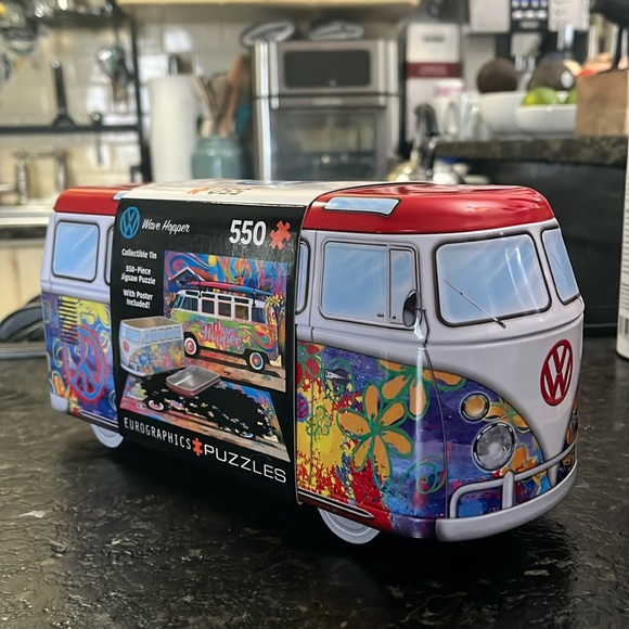 Volkswagen  550 piece puzzle by:eurographics
THE WORLD OF ART - Picture 4 of 9